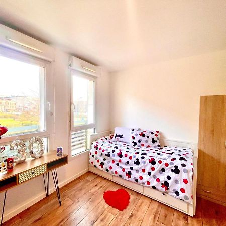 Апартаменти 5 Min From Disneyland Cozy Retreat Монтеврен Екстер'єр фото